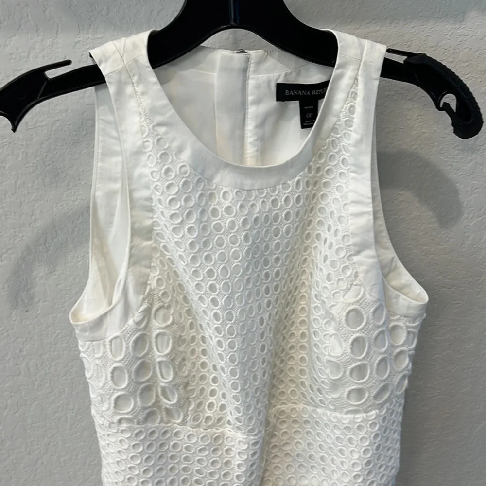 Banana Republic White Eyelet Sheath Size 0P - Picture 5 of 8